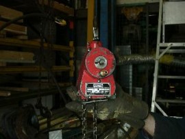 Heavy Duty Aro 300 lb Air Hoist